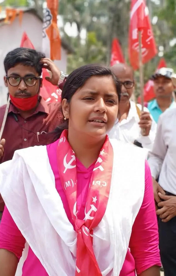 ৫ বছরে সম্পদ বৃদ্ধি, মামলার সংখ্যা ১৯ — উত্তরপাড়ায় লড়াইয়ে ‘ক্যাপ্টেন’ মীনাক্ষী